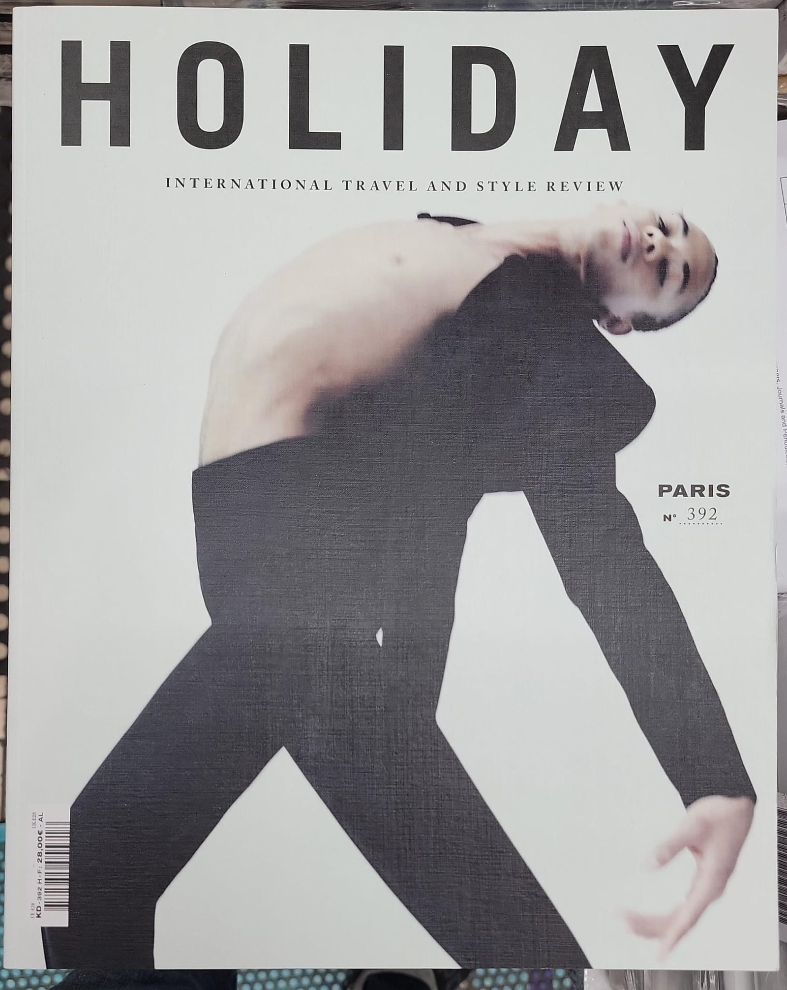 HOLIDAY MAGAZINE-ISSUE 392-AUTUMN/WINTER 2023/2024-PARIS-RANDOM COVER-Brand  New